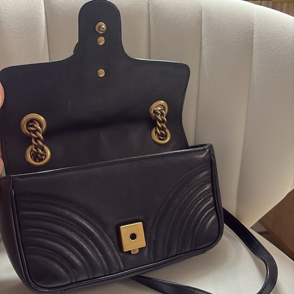 Gucci GG Marmont small shoulder bag - Picture 10 of 14